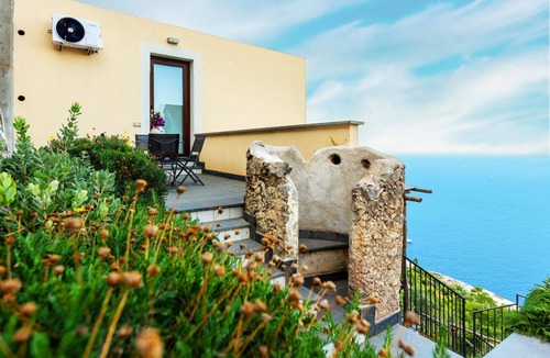 Pogerola Villa | Antico Sogno 8 exclusive property with jacuzzi and parking space near Amalfi