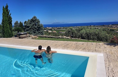 Castroreale Terme Villa | Anticuum Gimnasium - Luxury Holiday Villa Sicily with infinity swimming pool