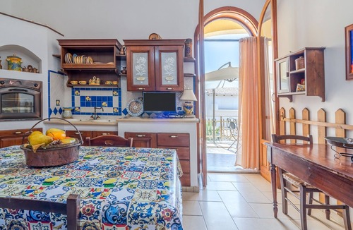 Portopalo di Capo Passero Apartment | Apartment 'Casa Sicilia Bedda' with Sea View, Private Terrace and Wi-Fi