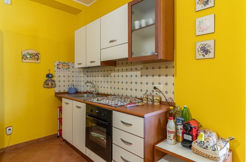 Portopalo di Capo Passero Apartment | Apartment 'Plutone with Sea View Terrace', Wi-Fi and Air Conditioning