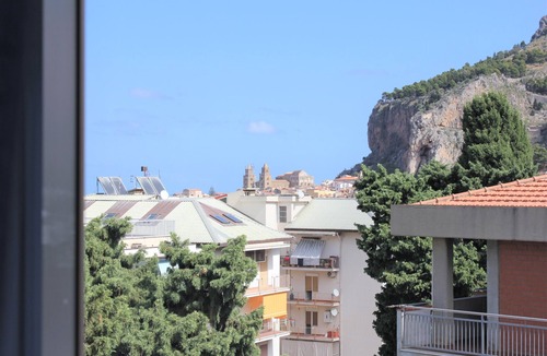 Cefalu Apartment | APARTMENT-2 NEAR THE SEA-PRIVATE PARKING-PANORAMIC VIEW