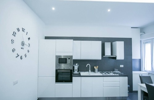 Vasto Apartment | Apartment 50 meters from Central Station! Ideal for both families and friends