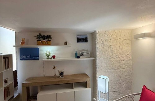 Carpignano Salentino Apartment | Apartment 'Al Vico' with Private Terrace and Air Conditioning