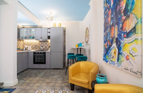 Fiumefreddo di Sicilia Apartment | Apartment 'A Ugghia' with Private Garden, Shared Heated Pool, Wi-Fi & Air Conditioning