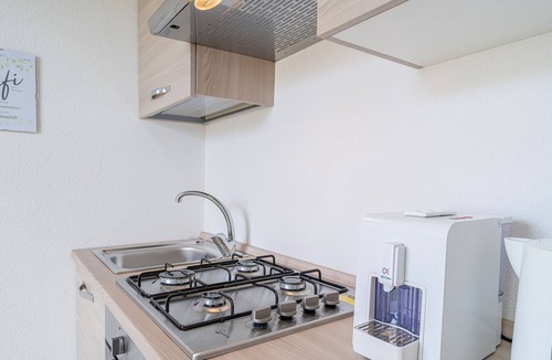Ognina Apartment | Apartment 'Andreina - La Blu' with Private Terrace, Wi-Fi and Air Conditioning