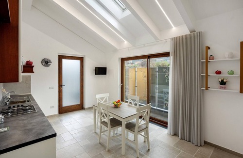 Bomerano Apartment | Apartment 'Angelica' with Mountain View, Wi-Fi and Air Conditioning