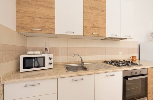 Custonaci Apartment | Apartment 'Appartamento Piano Terra' with Shared Terrace, Wi-Fi and Air Conditioning