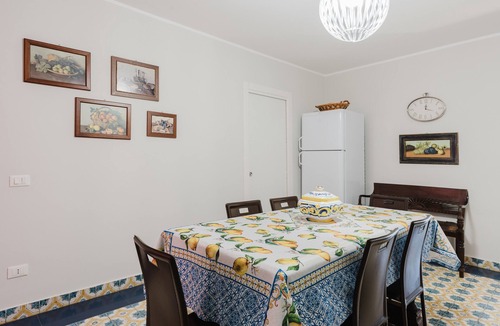 Marsala Apartment | Apartment 'Appartamento Marsalasuitesawfarm' with Private Terrace, Balcony and Air Conditioning