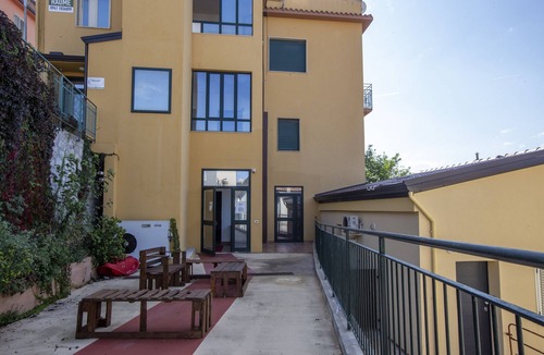 San Marco d'Alunzio Villa | Apartment "Casa d'Alunzio - 1" with Sea View, Balcony & Wi-Fi