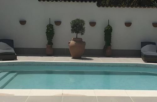 Venticano Apartment | Apartment 'Casa Delle Foglie - Uva' with Shared Pool, Wi-Fi and Air Conditioning