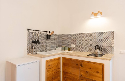 Camporeale Apartment | Apartment 'Casa Delle Pigne' with Mountain View, Private Terrace and Wi-Fi