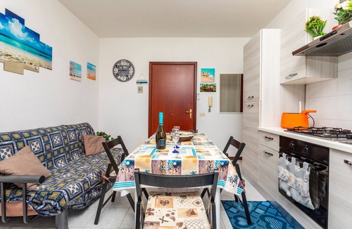Fondachello Apartment | Apartment 'Casa Ginevra' with Mountain View, Wi-Fi and Air Conditioning