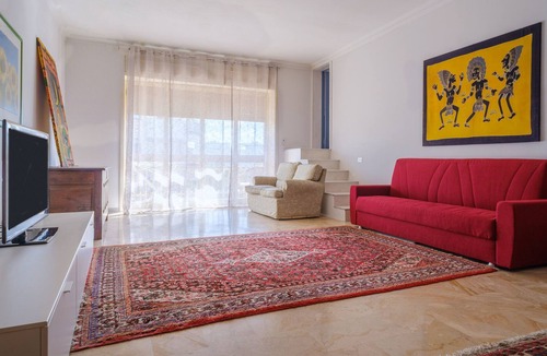 Castromediano Apartment | Apartment 'Casa Lilian' with Balconies & Wi-Fi