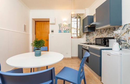 Acireale Apartment | Apartment 'Civico 1 - Acireale' with Balcony and Air Conditioning