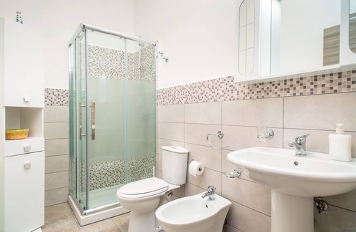 Randazzo Apartment | Apartment "Da Nonna Lina - Aaron" with Balconies & Terrace