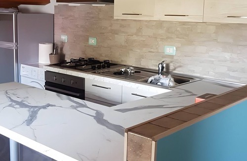 Arenella Apartment | Apartment 'Dea' with Shared Pool, Wi-Fi, and Air Conditioning