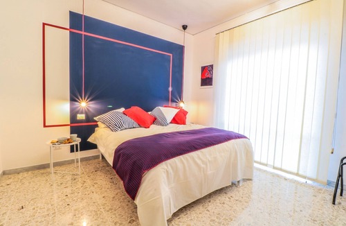 Fuorigrotta Bed & Breakfast | Apartment Deluxe Double Room Near Maradona Stadium