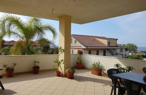 Calimera Apartment | apartment directly on the sea