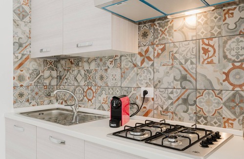 Buseto Palizzolo Apartment | Apartment 'Home La Chiaretta' with Private Terrace, Wi-Fi and Air Conditioning