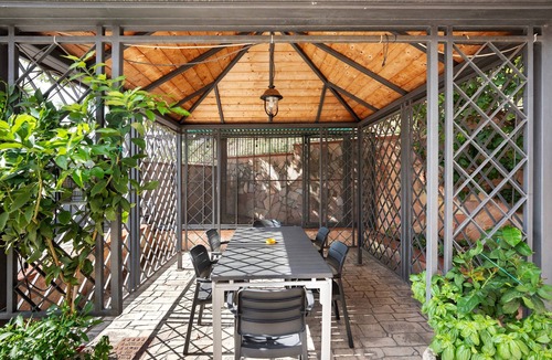 Salerno House | Apartment 'Il Limoneto Di Giovi' with Sea View, Wi-Fi and Air Conditioning