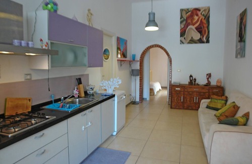 Cibali Apartment | Apartment in a small villa with garden in Catania