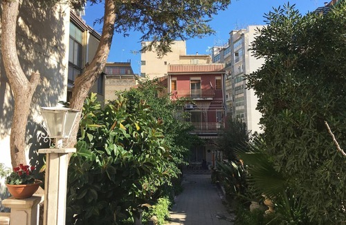 Cibali Apartment | Apartment in a small villa with garden in Catania