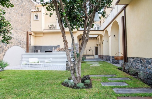 Coste Apartment | Apartment in Giarre near Mount Etna