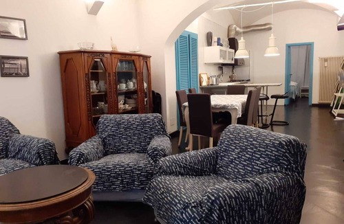 Alassio Apartment | Apartment in historical building, pedestrian area, full center, 6 beds Wifi