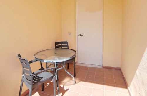 Parghelia Apartment | Apartment in Parghelia with terrace and sun loungers