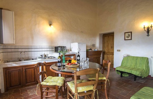 Torrita di Siena Apartment | Apartment in Torrita, balcony with view, pool,family friendly,Wi-Fi, Air con