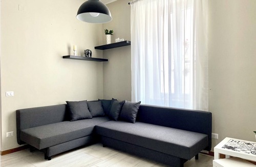 Caiazzo Apartment | Apartment in the historic center