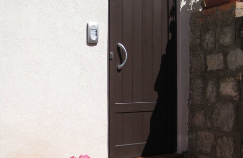 Old Town Apartment | Apartment in the historic center a stone's throw from the sea with a view of the cathedral. Second floor