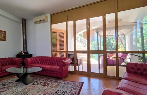 Punta Milocca Apartment | Apartment in villa 130 meters from the sea