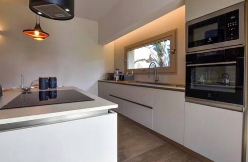 Balestrate Villa | Apartment in Villa with Jacuzzi