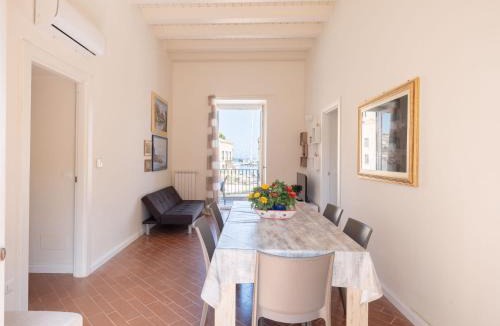 Palermo Villa | Apartment in Villa Storica Lanterna sul Mare Palermo