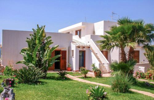 Plemmirio Apartment | Apartment La Rosa-4 by Interhome