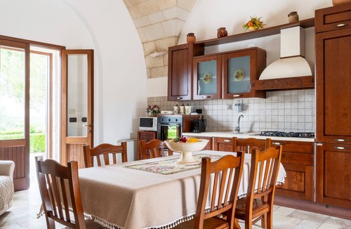 Bagnolo del Salento Apartment | Apartment 'Masseria Giancola - La Corte' with Private Terrace, Wi-Fi and Air Conditioning