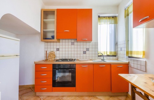 Gioiosa Marea Apartment | Apartment 'Mandorlo' with Sea View, Private Terrace and Wi-Fi