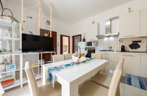 Porto Empedocle Apartment | Apartment Near the Sea and Valley of the Temples with Wi-Fi and Air Conditioning
