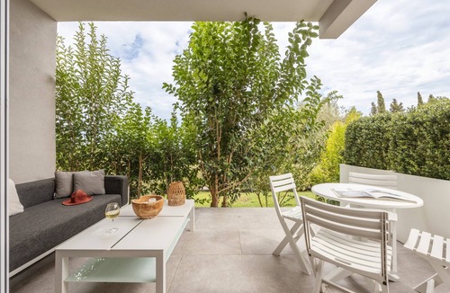 Sant'Onofrio Apartment | Apartment 'Picahouse Two' with Sea View, Private Terrace and Wi-Fi