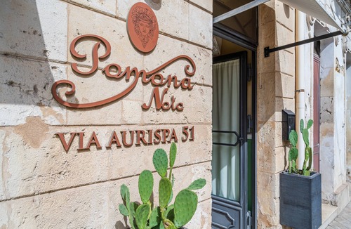 Noto Historic Centre Apartment | Apartment "Pomona Noto" with Wi-Fi & Air Conditioning