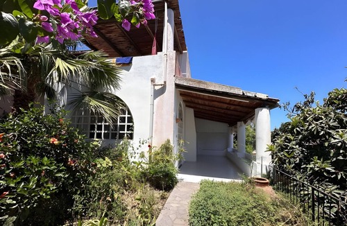 Lingua Apartment | Apartment 'Quadara - Il Nido' with Sea View, Private Terrace and Shared Garden