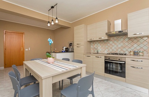 Fiumefreddo di Sicilia Apartment | Apartment 'Sicily Sweet Home' with Sea View, Wi-Fi and Air Conditioning