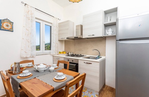 Mascali Apartment | Apartment 'Sara' with pool, sea & Etna view, private terrace