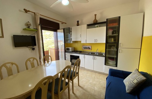 Realmonte Apartment | Apartment - Sleeps 5, Free Parking & Pet Friendl