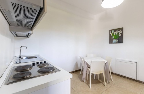 Mazzarino Apartment | Apartment 'Spassu' with Pool, Garden, Wi-Fi and Air Conditioning