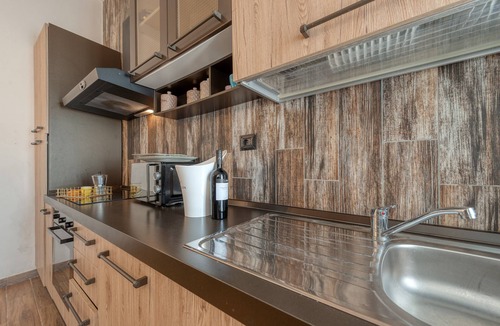 Sant'Isidoro Apartment | Apartment 'Stonehouse Oasis' with Private Terrace, Wi-Fi and Air Conditioning