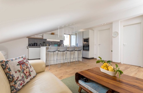 Archi Apartment | Apartment 'The Zest, Sicily' with Sea View, Wi-Fi and Air Conditioning