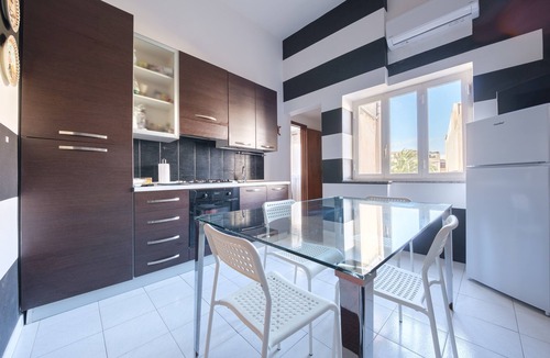 Milazzo Apartment | Apartment 'Via Medici' with Shared Terrace, Wi-Fi and Air Conditioning
