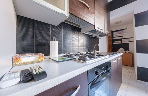 Milazzo Apartment | Apartment 'Via Medici' with Shared Terrace, Wi-Fi and Air Conditioning